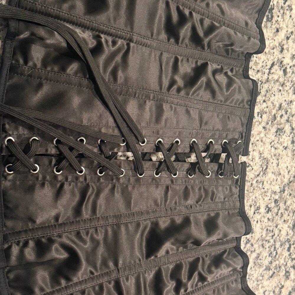 Shaper corset satin size 44 overbust
